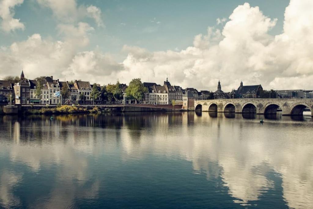 Etwee Vakantiehuis ลานาเคน ภายนอก รูปภาพ